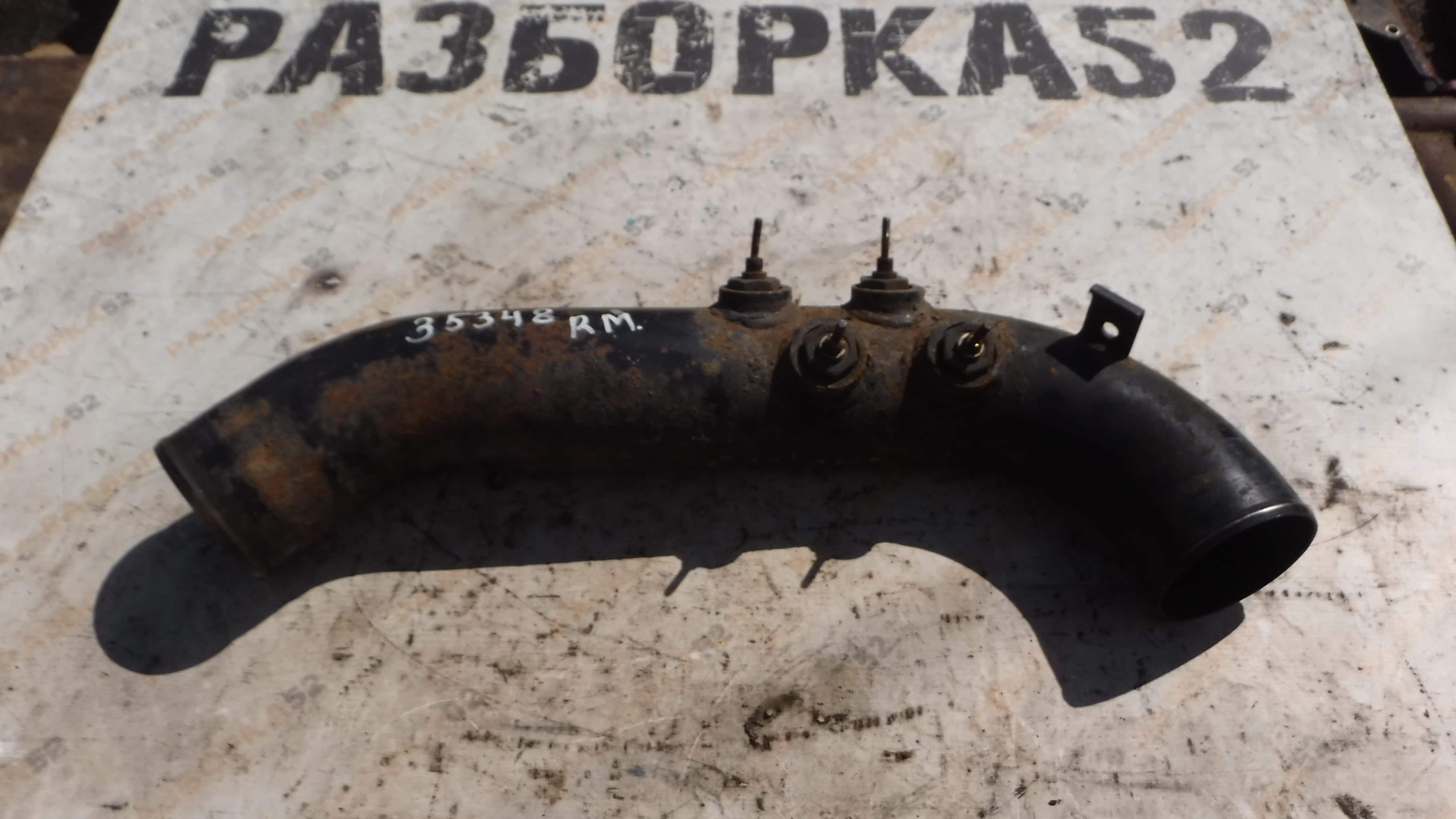 Патрубок интеркулера металлический  5010228085 Рено Магнум Renault Magnum MACK 430